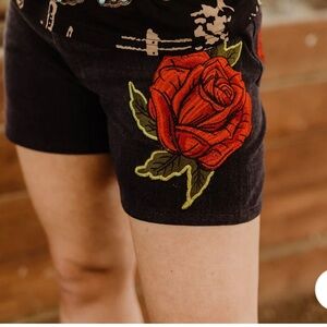 Rodeo Quincy Floral Embroidered Jean Shorts size 27 Brand New with Tags
